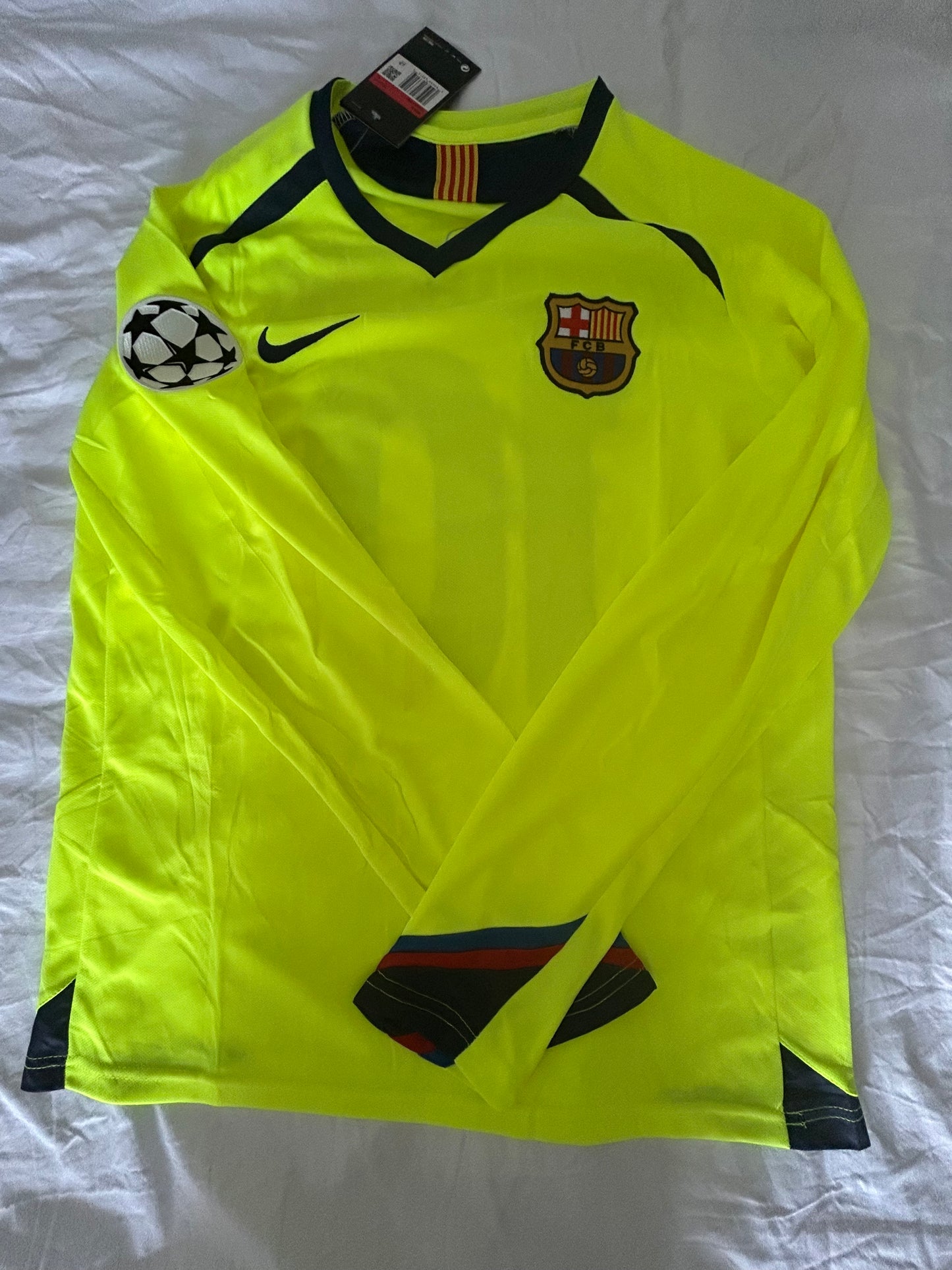 Barcelona away highlighter retro jersey
