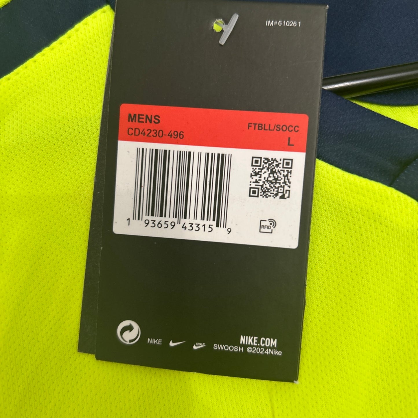 Barcelona away highlighter retro jersey